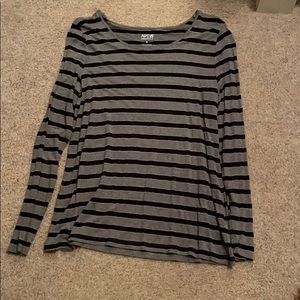 2 Apt. 9 long sleeve shirts